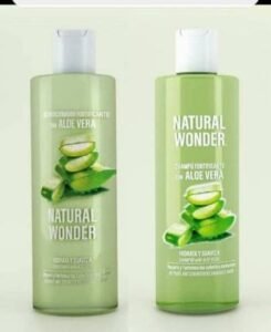 Juego de Champú y Acondicionador Fortificante Natural Wonder con Aloe Vera 400 ml